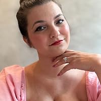 Profile Image for Ariana.