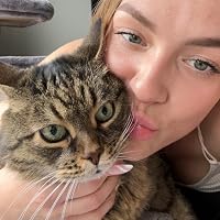 Profile Image for Emily Moss.