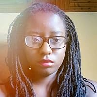 Profile Image for Evelyn Bella.