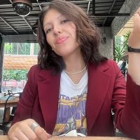 Profile Image for Lina Leal.