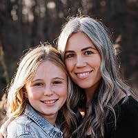 Profile Image for Lindsay Stephan.