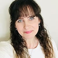 Profile Image for Debbie Oliver.