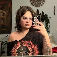 Profile Image for Mia Malic.