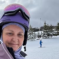 Profile Image for April McEwan.