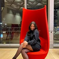 Profile Image for Jenna Lloyd.