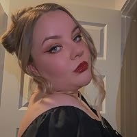 Profile Image for Kaylee Wall.
