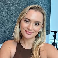 Profile Image for Julieanne Stewart.