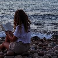 Profile Image for Natalia Privitera.