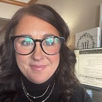 Profile Image for Jennifer Monroe.