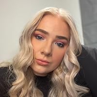 Profile Image for Chloe.