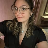 Profile Image for Lia Neto.