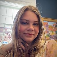 Profile Image for Victoria Kueck.