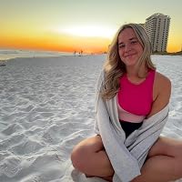 Profile Image for Maddie Nieman.