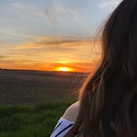 Profile Image for Grace Pinksen.