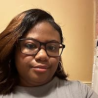 Profile Image for Cherelle (relliereads).