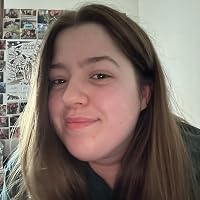 Profile Image for Holly.