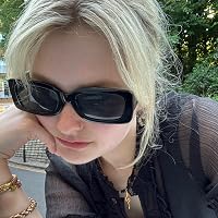 Profile Image for Iris k.