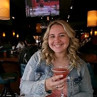 Profile Image for Hannah Weiss.