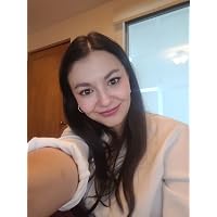 Profile Image for Camila Estrada.