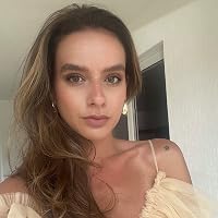 Profile Image for Clarissa Tabosa.