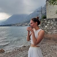Profile Image for Larissa Richter.