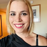Profile Image for Ashley Nagberi.