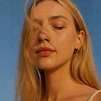 Profile Image for Mia Bishop.