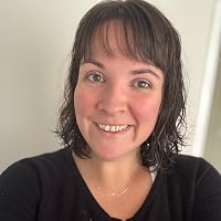 Profile Image for Emily Edwards.