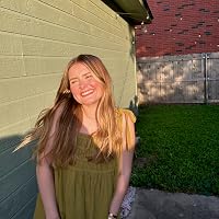 Profile Image for Raegan Null.