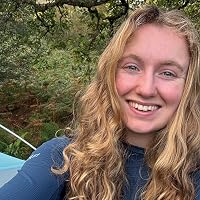 Profile Image for Molly Worth.