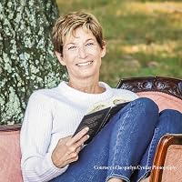 Profile Image for Lisa Robinson.