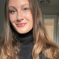 Profile Image for Lauren Waugh.
