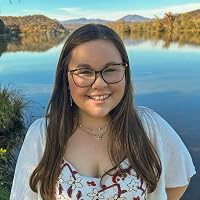 Profile Image for Caroline Bolen.