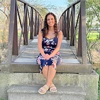 Profile Image for Nikki Sturdivant.