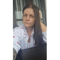 Profile Image for Karolina.