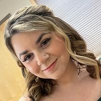 Profile Image for Kelly.