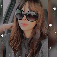 Profile Image for Nikki.