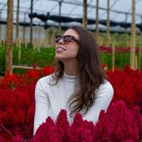 Profile Image for Olivia Carvalho.
