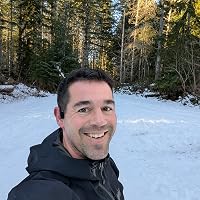 Profile Image for Derek Broussard.