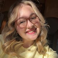 Profile Image for Mady Vaughn.