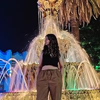 Profile Image for Laura.