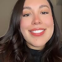Profile Image for Laura Gamboa.