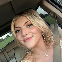 Profile Image for Hayley Pickett.