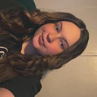 Profile Image for Sierra Holtom.
