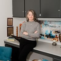 Profile Image for Karen Murphy.