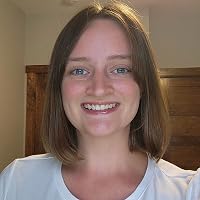Profile Image for Rebecca Mooney.