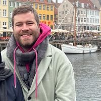 Profile Image for Tom Van.