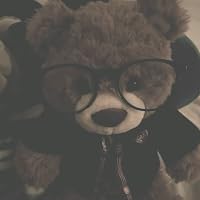 Profile Image for Valerie.