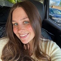 Profile Image for Gretchen Rausch.