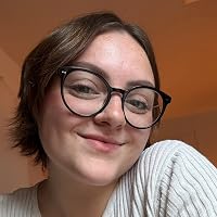 Profile Image for Emily Pauls.